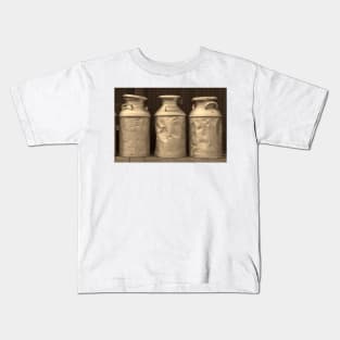 Tres Leches Kids T-Shirt